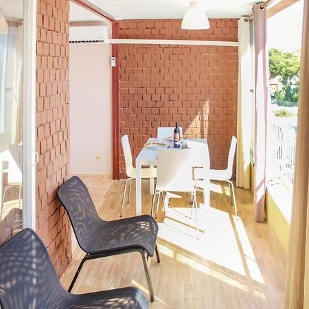 2 Bedroom Pet Friendly Apartment In アリカンテ エクステリア 写真
