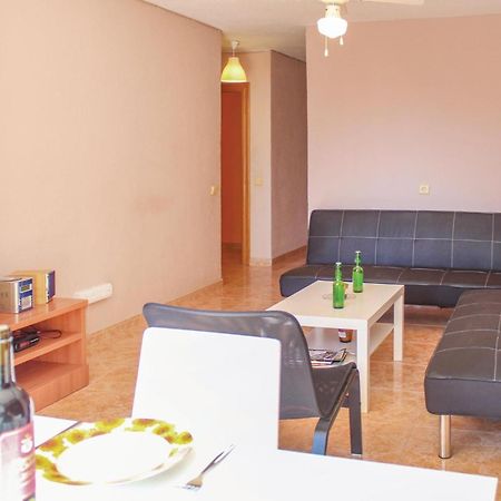 2 Bedroom Pet Friendly Apartment In アリカンテ エクステリア 写真