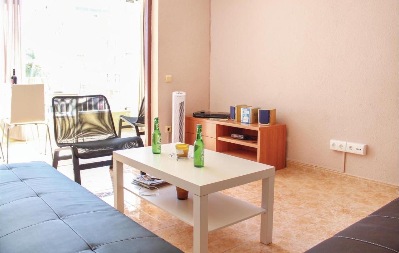 2 Bedroom Pet Friendly Apartment In アリカンテ エクステリア 写真