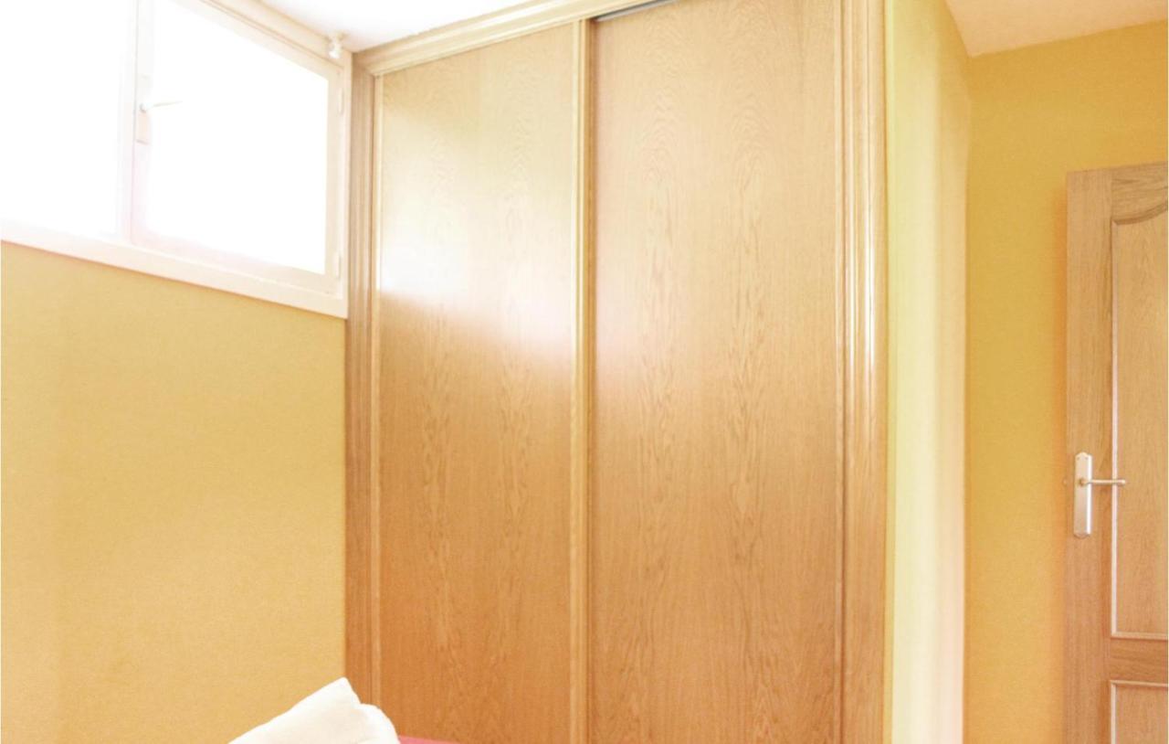 2 Bedroom Pet Friendly Apartment In アリカンテ エクステリア 写真