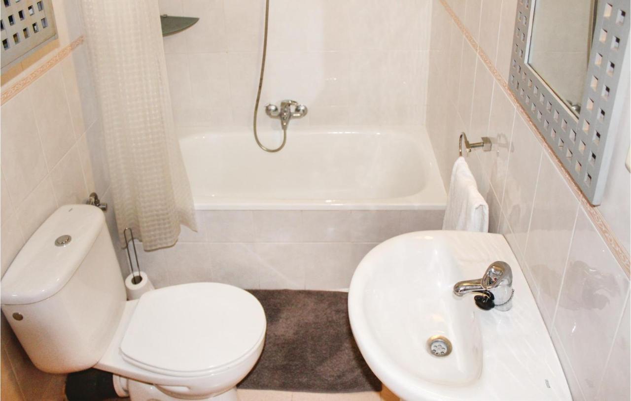 2 Bedroom Pet Friendly Apartment In アリカンテ エクステリア 写真